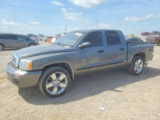 2006 Dodge Dakota SLT