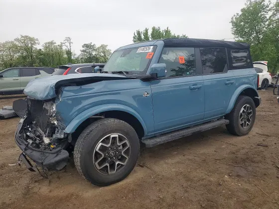 2023 Ford Bronco Outer Banks