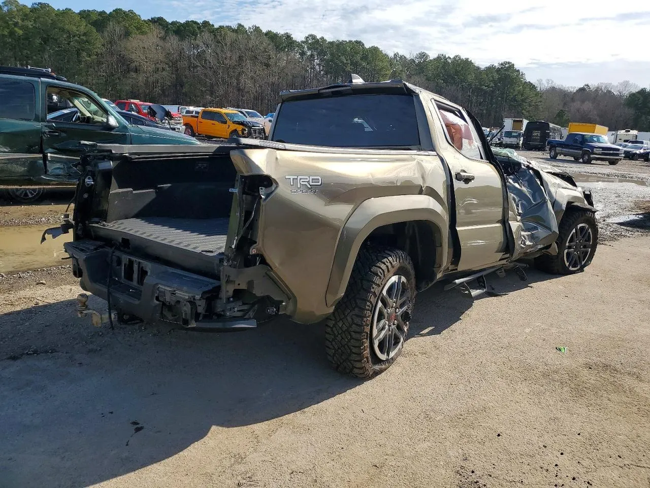 2025 Toyota Tacoma 4WD SR5