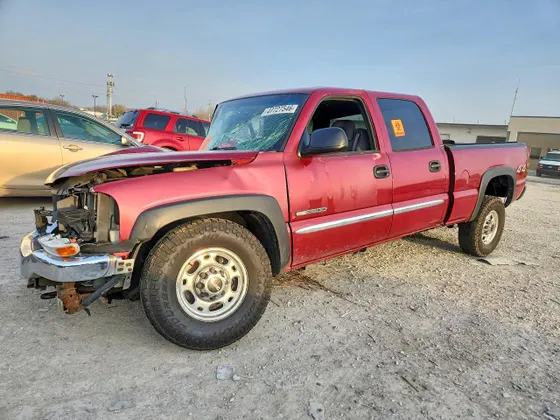 2004 GMC Sierra 2500 Crew Cab SLT