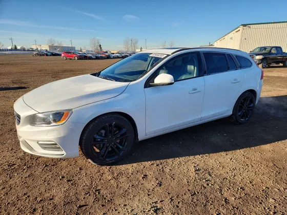 2018 Volvo V60 T6 DYNAMIC