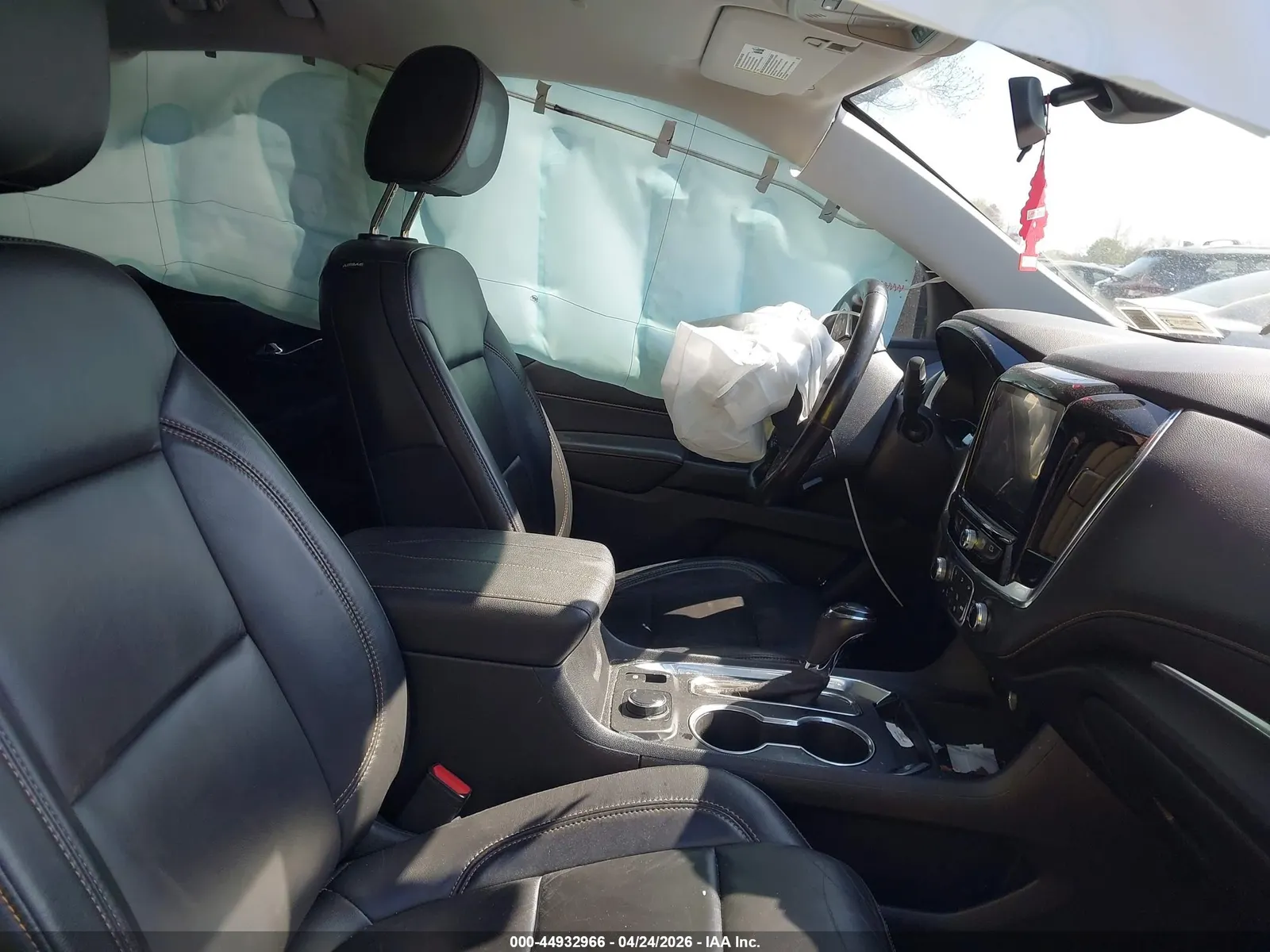 2020 Chevrolet Traverse LT Leather