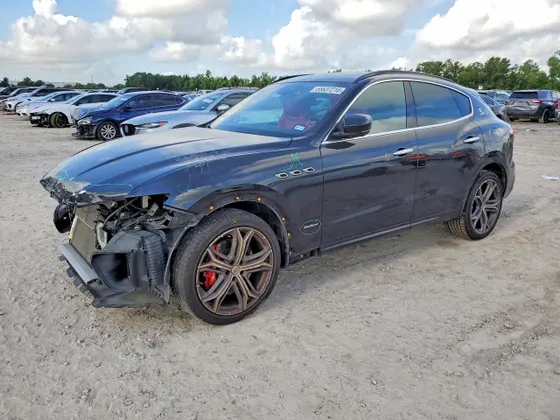 2019 Maserati Levante S GranSport