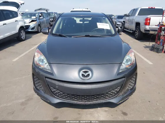 2013 Mazda Mazda3 i Touring