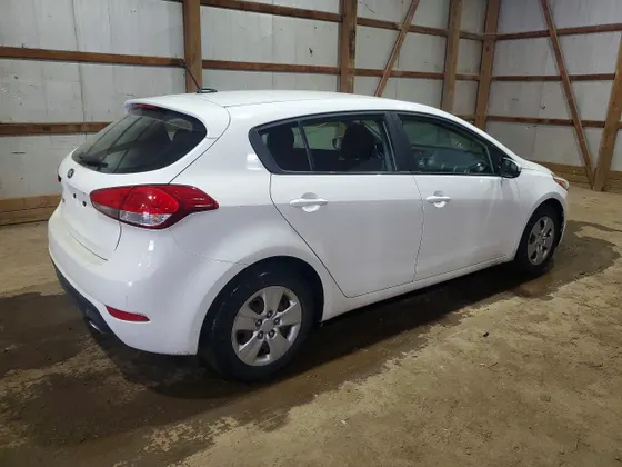 2017 Kia Forte5 LX