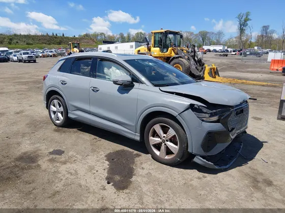 2022 Audi Q4 e-tron Premium Plus