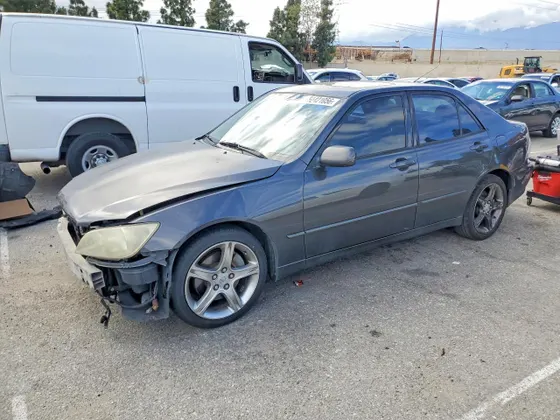 2002 Lexus IS 300