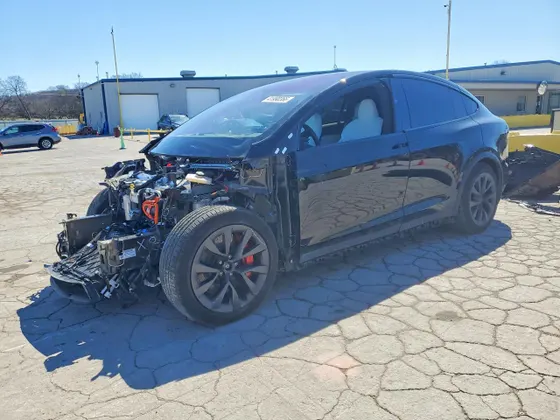 2025 Tesla Model X Plaid