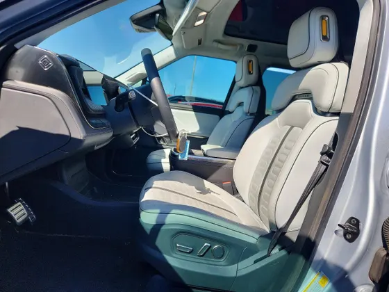 2023 Rivian R1T Adventure