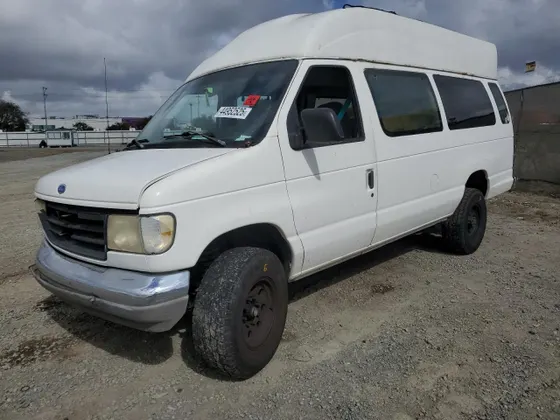 1995 Ford Club Wagon XL