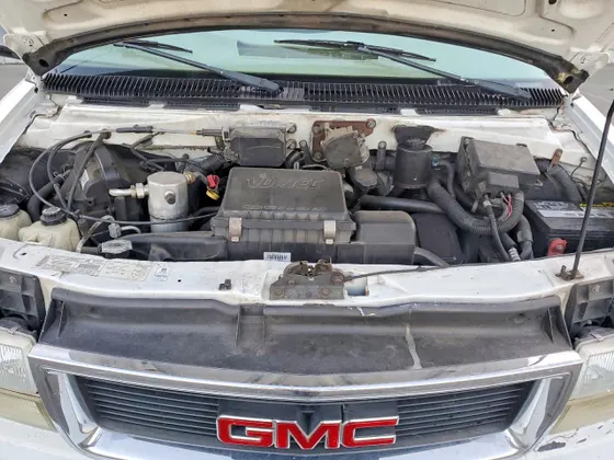 2003 GMC Safari Passenger SAFARI