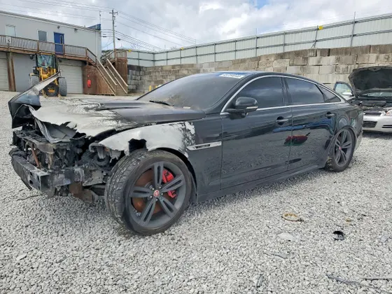 2014 Jaguar XJ XJR