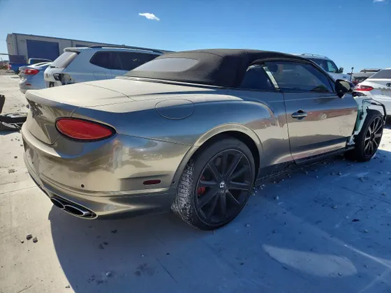2021 Bentley Continental GT V8