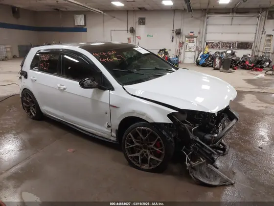2017 Volkswagen Golf GTI S