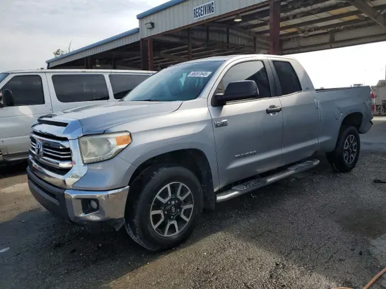 2016 Toyota Tundra 2WD Truck SR5