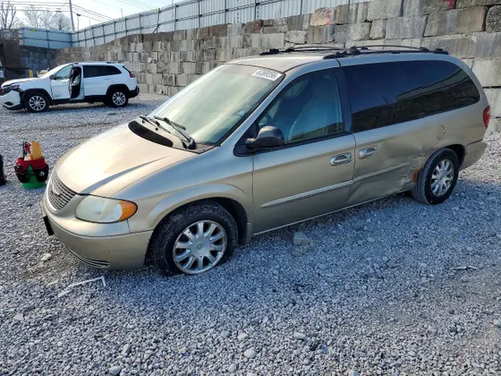 2003 Chrysler Town & Country LX