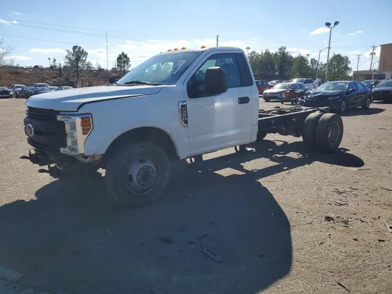 2019 Ford Super Duty F-350 DRW XL