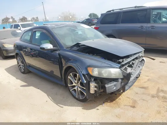 2009 Volvo C30 T5/T5 R-DESIGN