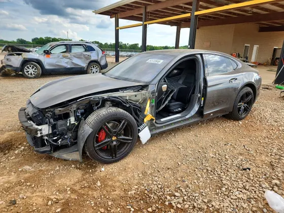 2017 Porsche Panamera