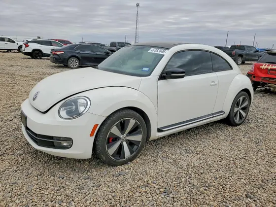 2012 Volkswagen Beetle 2.0T Turbo