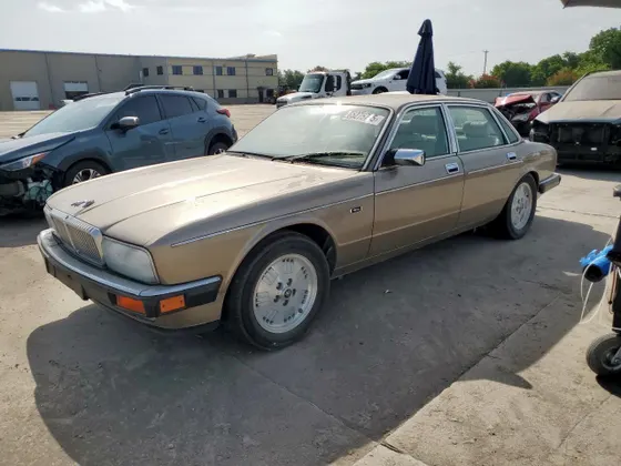 1994 Jaguar XJ VANDENPLAS