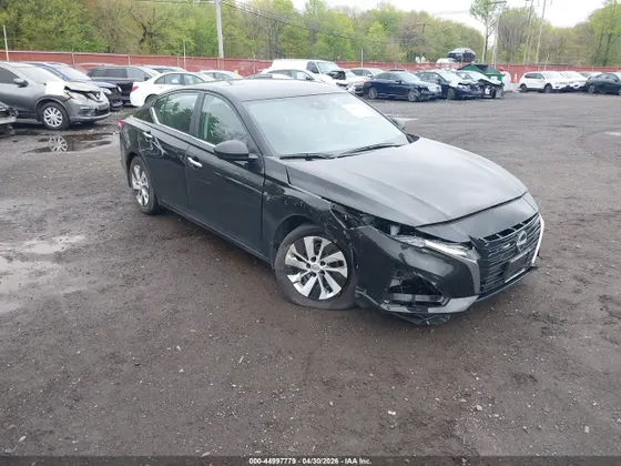 2025 Nissan Altima S