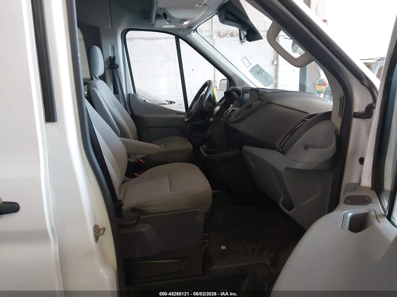 2017 Ford Transit Wagon XL