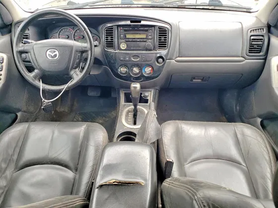 2005 Mazda Tribute s