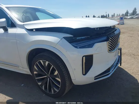 2025 Volvo XC90 Plug-In Hybrid Ultra