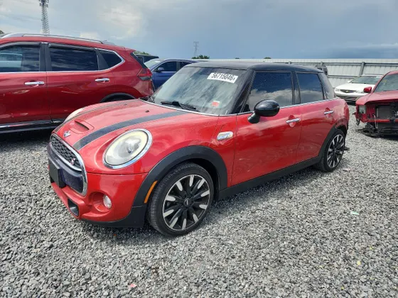2016 MINI Cooper Hardtop 4 Door S