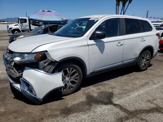 2016 Mitsubishi Outlander SE