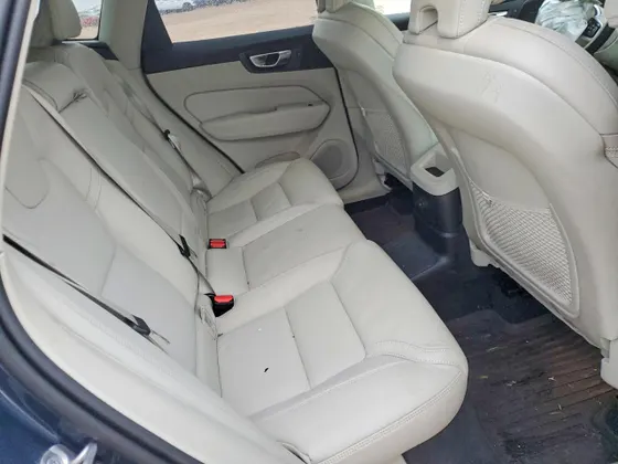 2025 Volvo XC60 Plug-In Hybrid Ultra