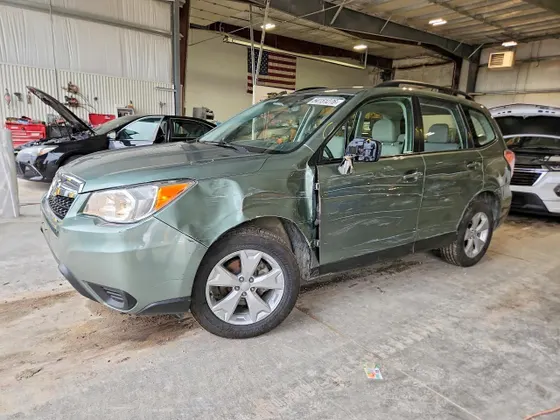 2015 Subaru Forester 2.5i