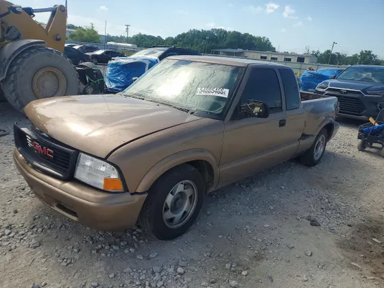 2002 GMC Sonoma SLS