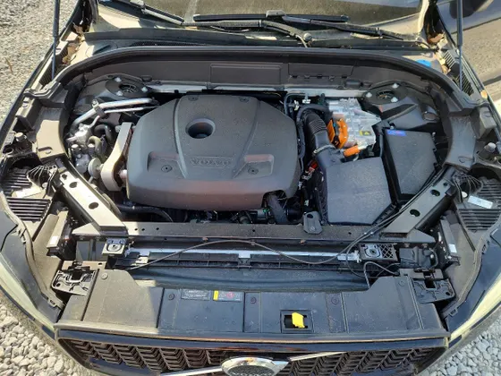 2025 Volvo XC60 Plug-In Hybrid Ultra