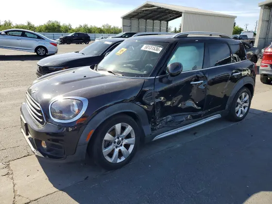 2017 MINI Countryman Cooper