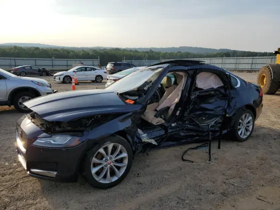 2018 Jaguar XF 25t Premium