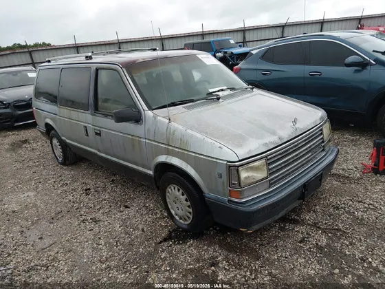 1990 Plymouth GRAND VOYAGER LE