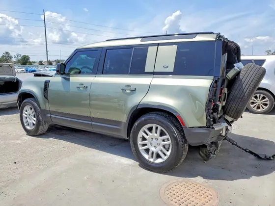 2024 Land Rover Defender S