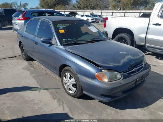 2001 Kia Sephia LS
