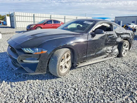 2022 Ford Mustang EcoBoost