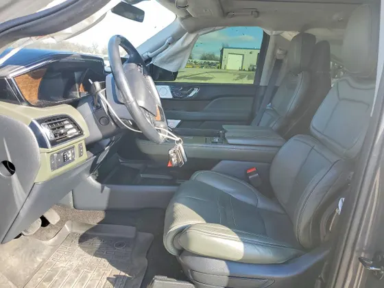 2023 Lincoln Navigator Black Label