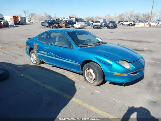 1996 Pontiac Sunfire SE