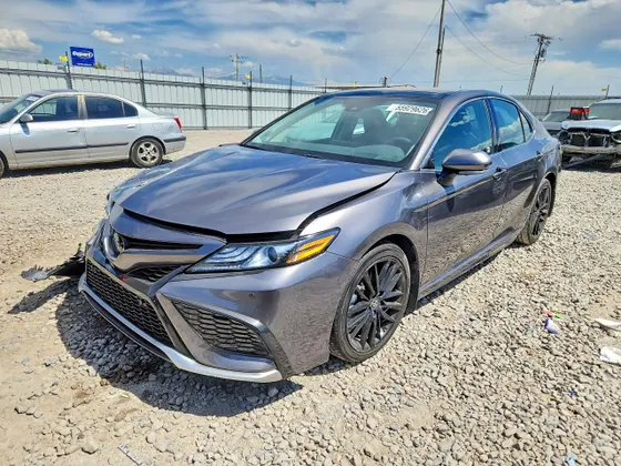 2021 Toyota Camry XSE V6