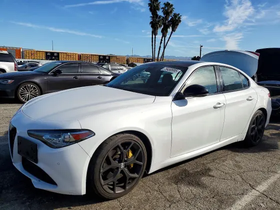 2021 Alfa Romeo Giulia Ti
