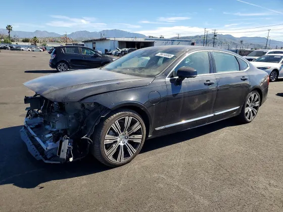 2024 Volvo S90 Recharge Plug-In Hybrid Ultimate