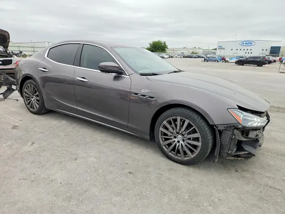 2022 Maserati Ghibli