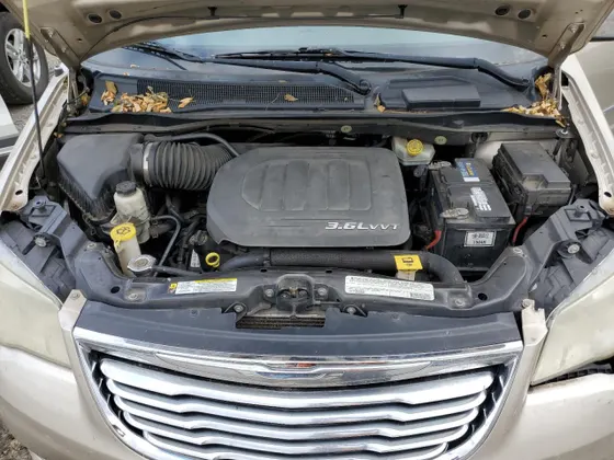 2012 Chrysler Town & Country Touring-L