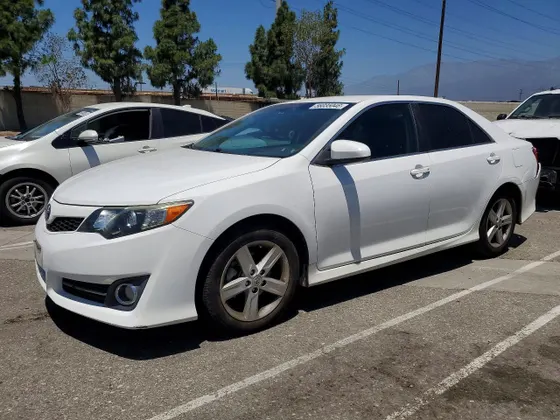 2013 Toyota Camry SE