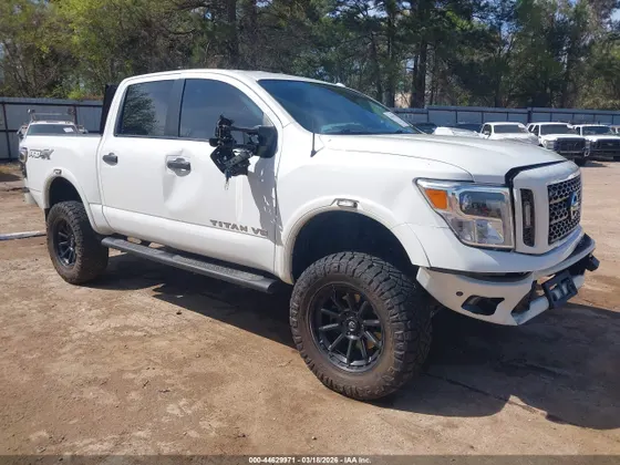 2019 Nissan Titan PRO-4X